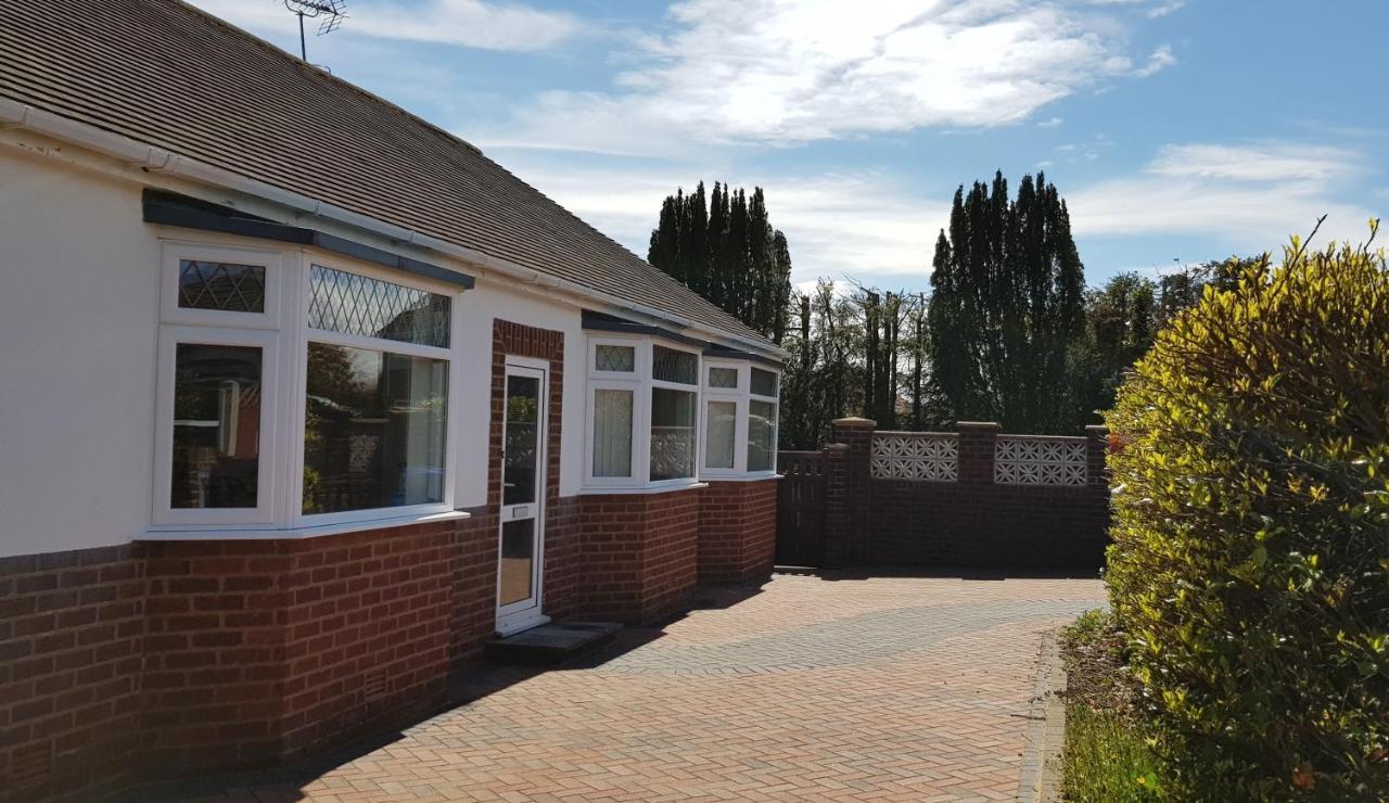 Villa The Hermitage Private Detached Bungalow à Rhyl Extérieur photo