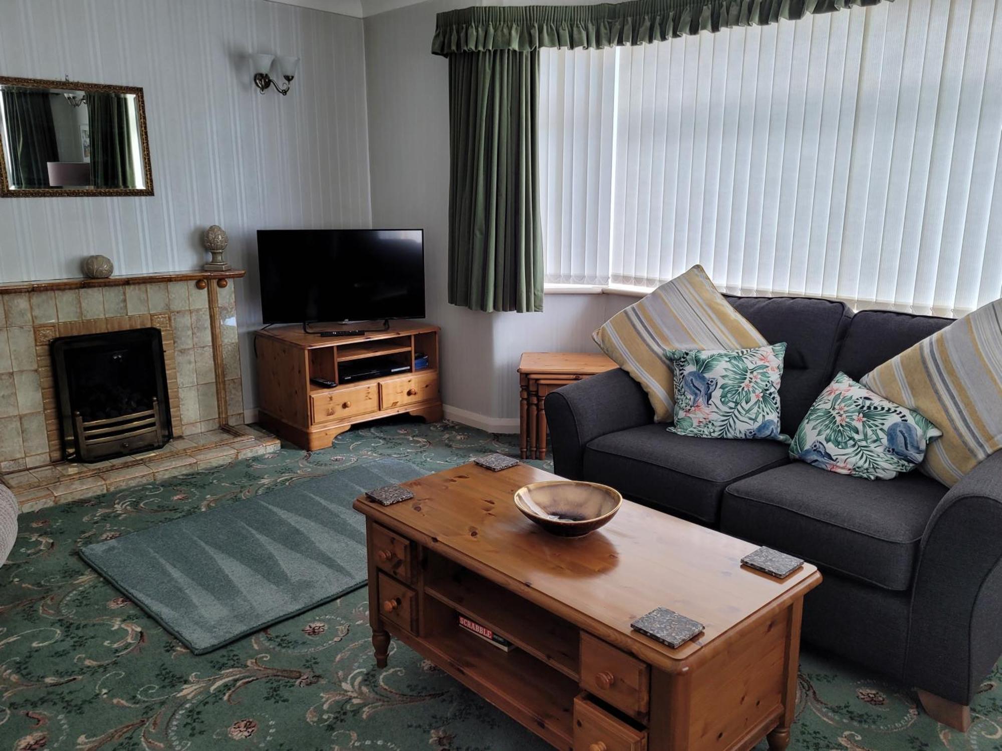 Villa The Hermitage Private Detached Bungalow à Rhyl Extérieur photo